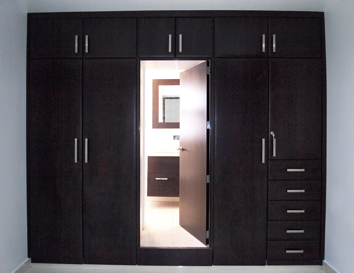 Vestidores, Amarillo Interiorismo Amarillo Interiorismo Modern style dressing rooms Wardrobes & drawers