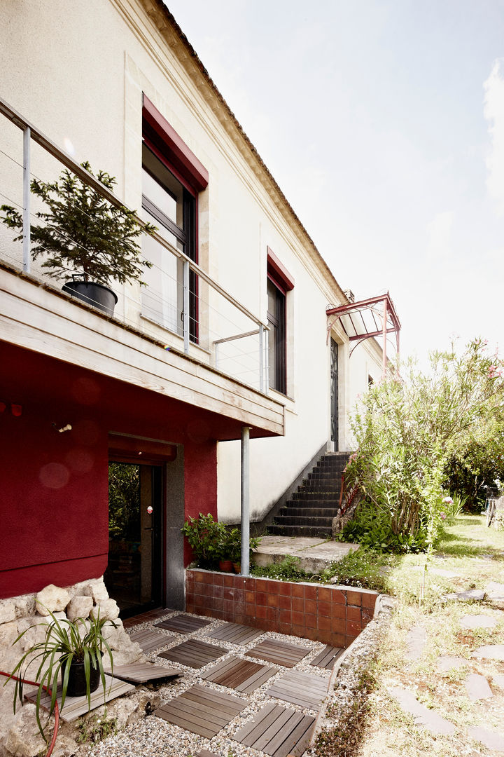 EXTENSION MAISON M33, Cendrine Deville Jacquot, Architecte DPLG, A²B2D Cendrine Deville Jacquot, Architecte DPLG, A²B2D Casas modernas