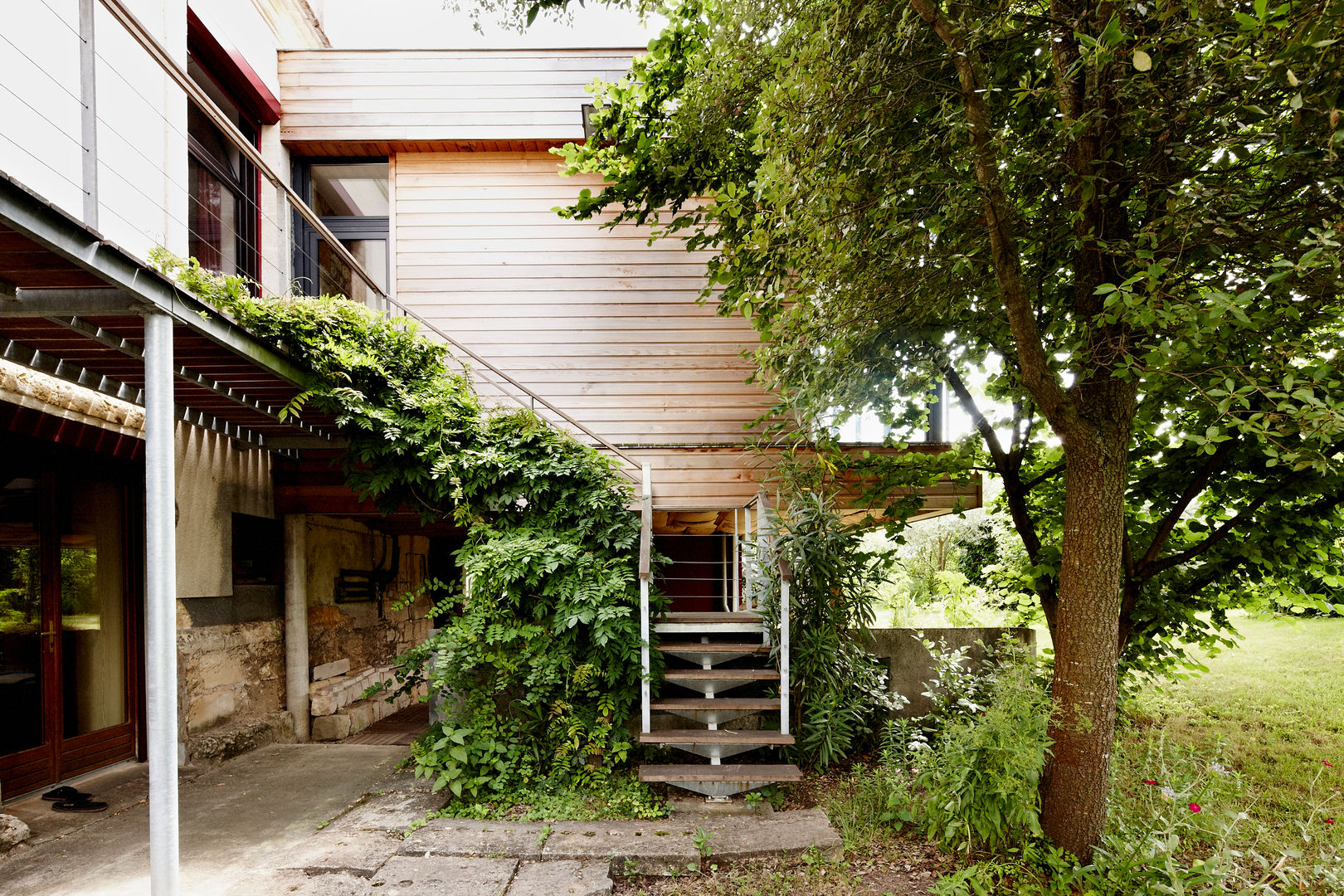 EXTENSION MAISON M33, Cendrine Deville Jacquot, Architecte DPLG, A²B2D Cendrine Deville Jacquot, Architecte DPLG, A²B2D Casas modernas