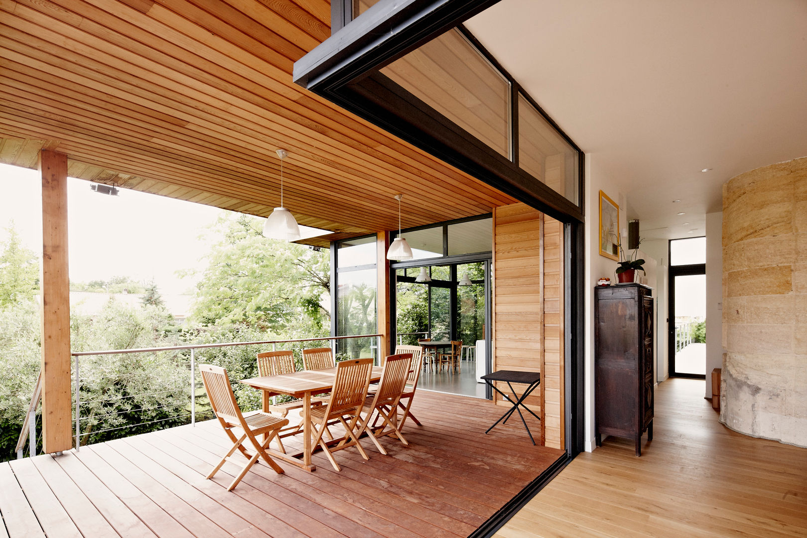 EXTENSION MAISON M33, Cendrine Deville Jacquot, Architecte DPLG, A²B2D Cendrine Deville Jacquot, Architecte DPLG, A²B2D Balkon, Beranda & Teras Modern