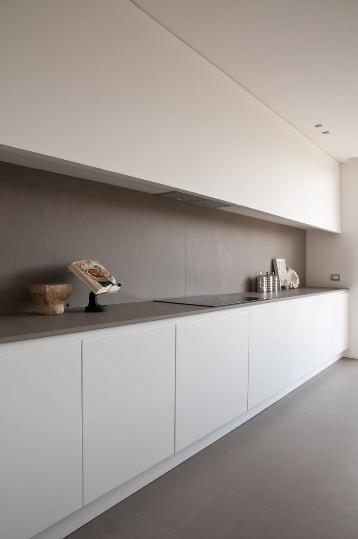 Abitazione SC, INSIDESIGN STUDIOSTORE - MELMAN GROUP SRL INSIDESIGN STUDIOSTORE - MELMAN GROUP SRL Modern style kitchen