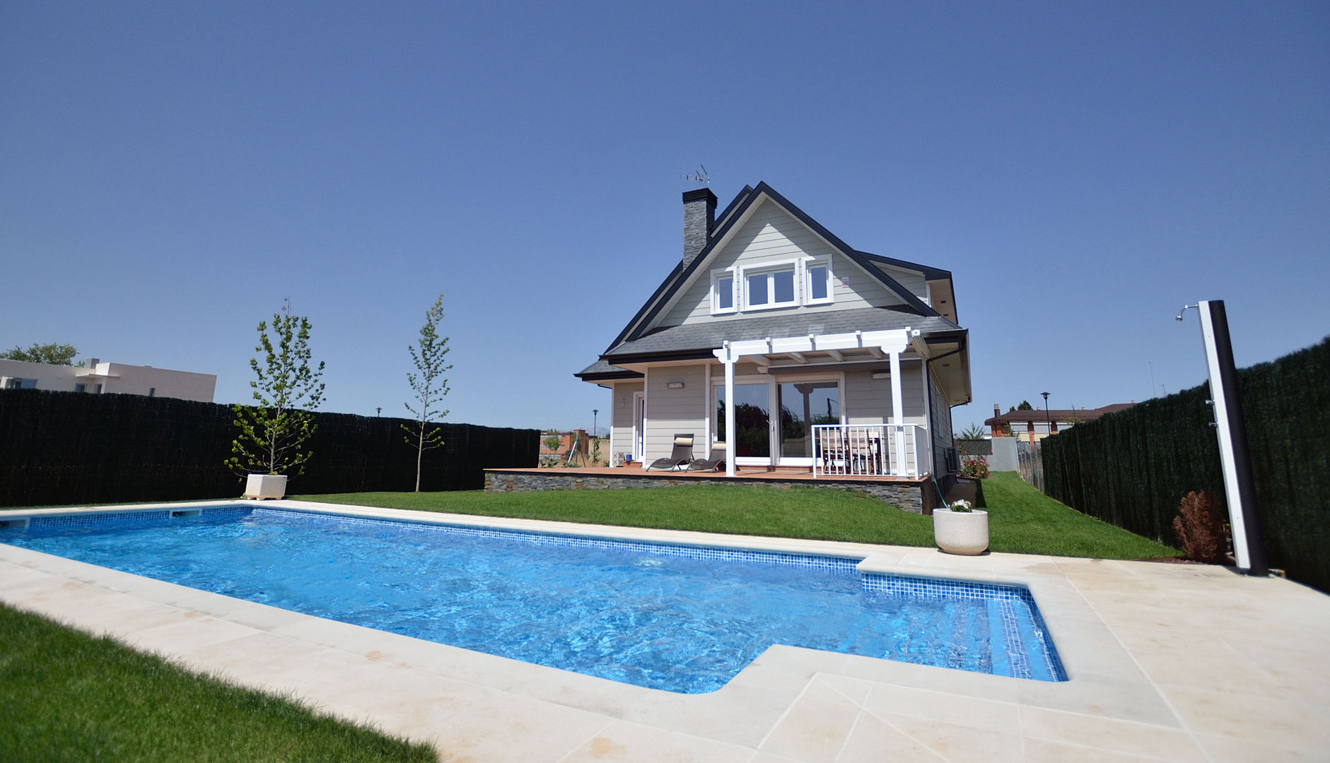 Casa canadiense en La Rioja, Canexel Canexel Colonial style houses Engineered Wood Transparent