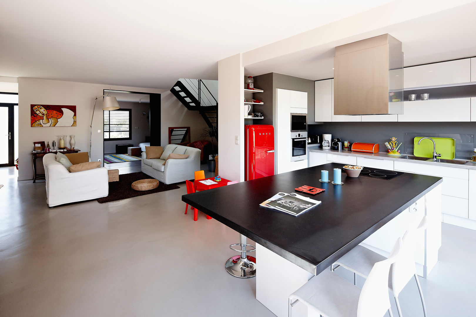 MAISON L33, Cendrine Deville Jacquot, Architecte DPLG, A²B2D Cendrine Deville Jacquot, Architecte DPLG, A²B2D Kitchen