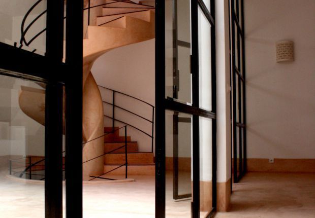 homify Pasillos, vestíbulos y escaleras de estilo moderno