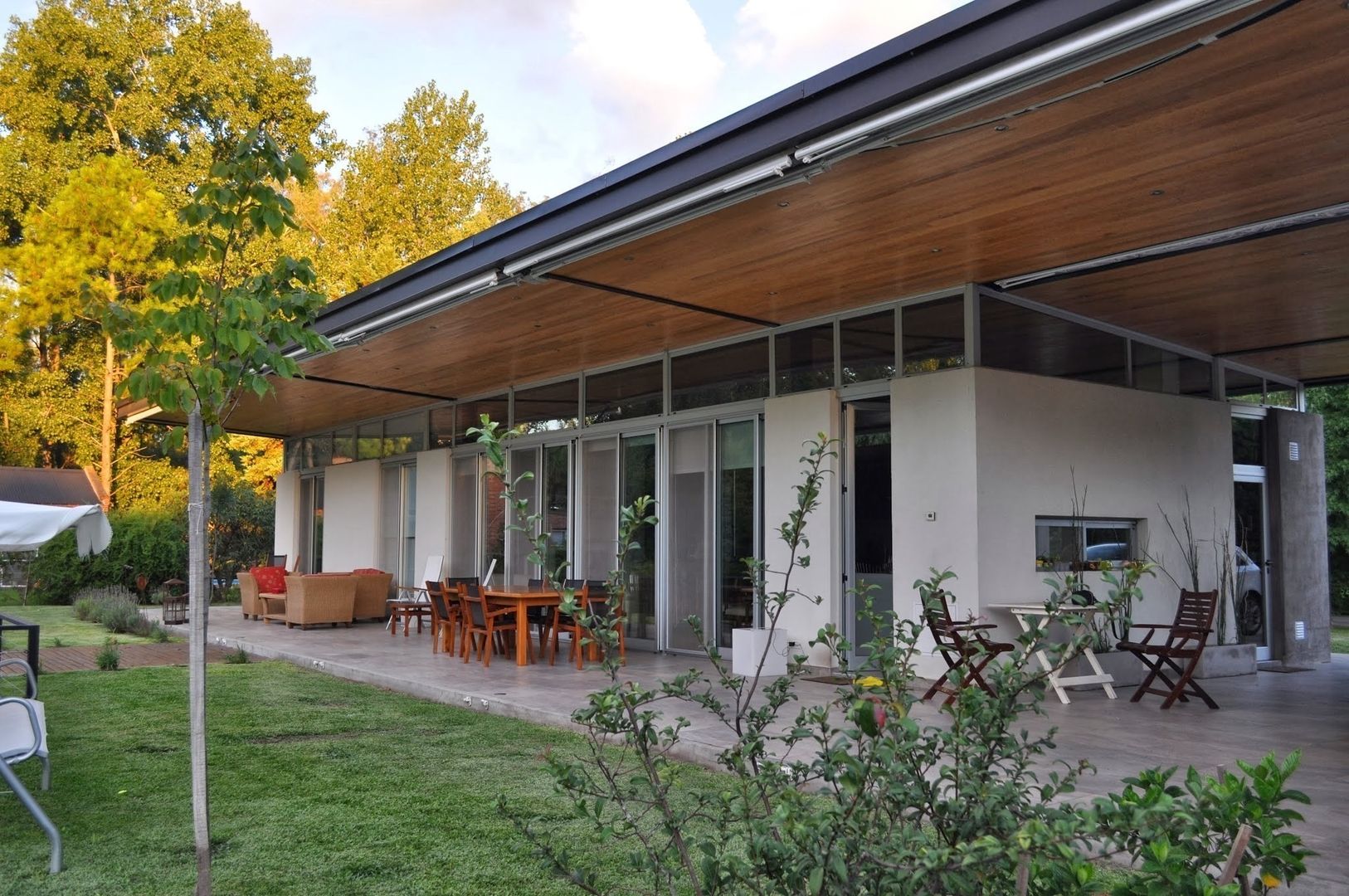 CASA 153 y 154, Baltera Arquitectura Baltera Arquitectura Classic style houses