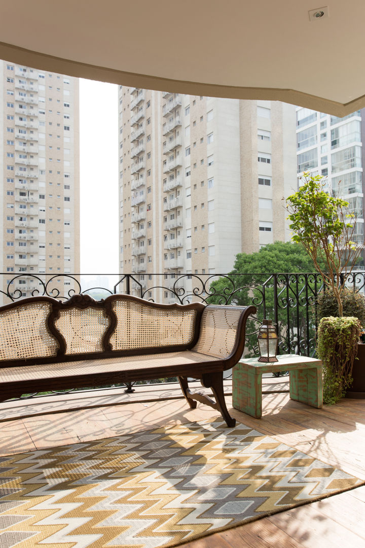 Apartamento Campo Belo 02, Karen Pisacane Karen Pisacane Balcones y terrazas de estilo moderno