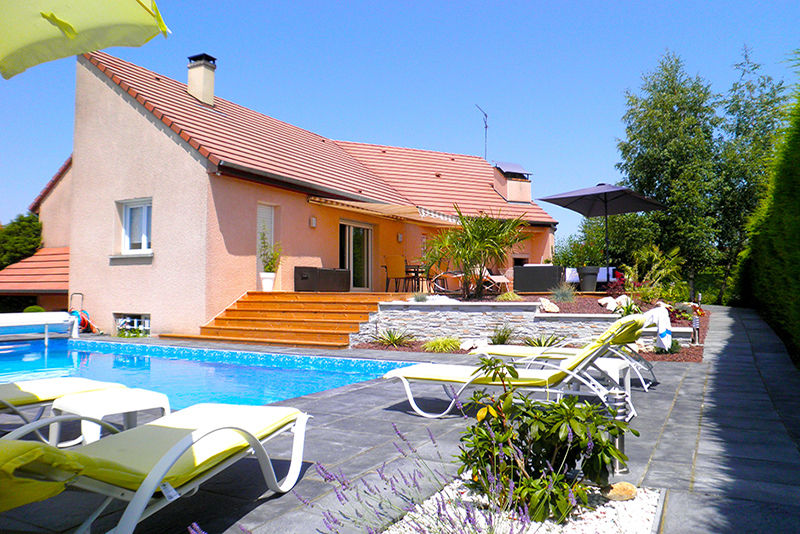 Terrasse et aménagement piscine, AD2 AD2 Mediterranean style house