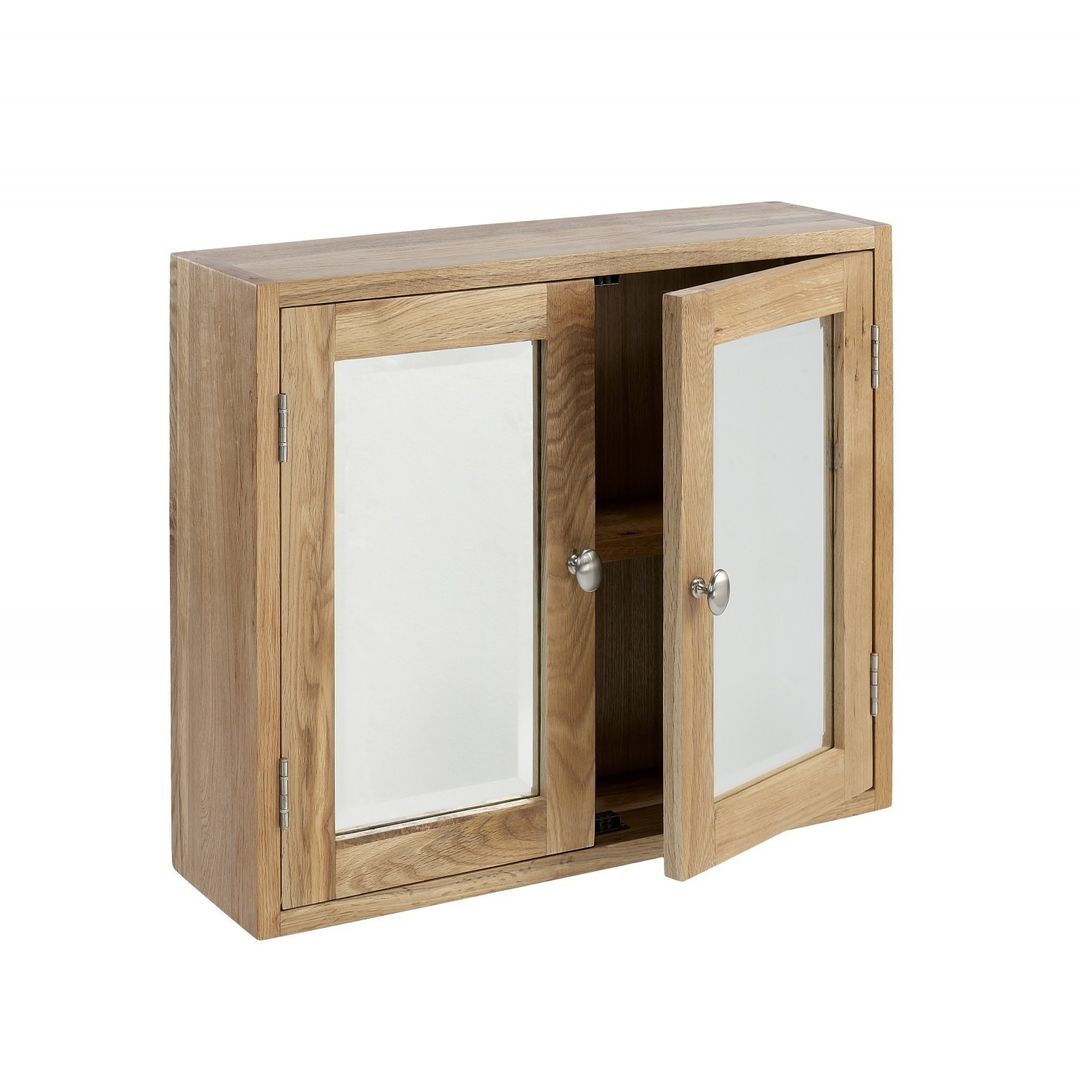 Solid Lansdown Oak Double Bathroom Cabinet With 2 Doors Bevelled Glass homify Tropische Badezimmer Arzneischränke