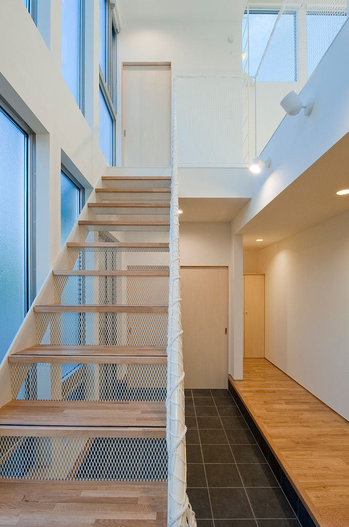 町田の家, 萩原健治建築研究所 萩原健治建築研究所 Modern Corridor, Hallway and Staircase