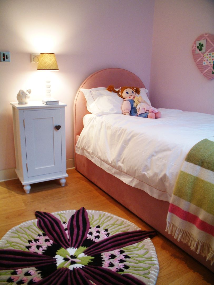 Daughter's Bedroom Space Alchemy Ltd Nursery/kid’s room
