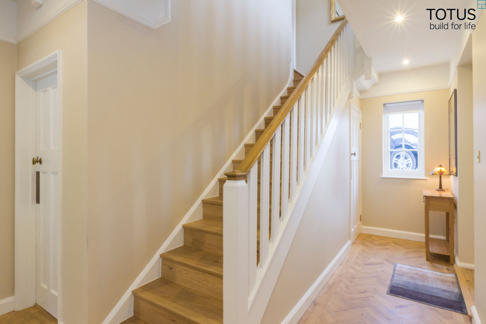 House extension and transformation, Wandsworth SW18, TOTUS TOTUS Country style corridor, hallway& stairs