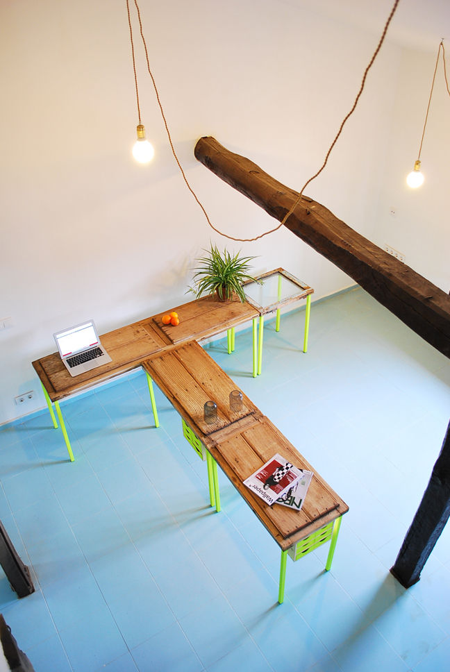 El Cerezo en Flúor, sistema de mesas, Submarina Submarina Country style living room Side tables & trays