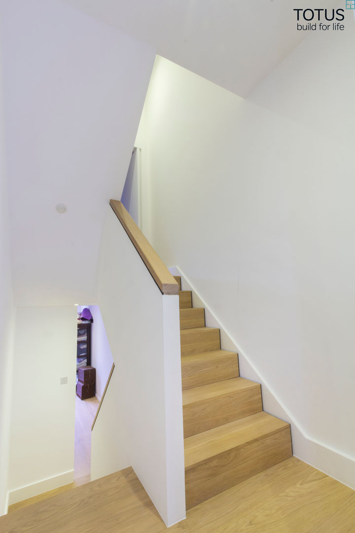 Property Renovation and Extension, Clapham SW11, TOTUS TOTUS モダンスタイルの 玄関&廊下&階段