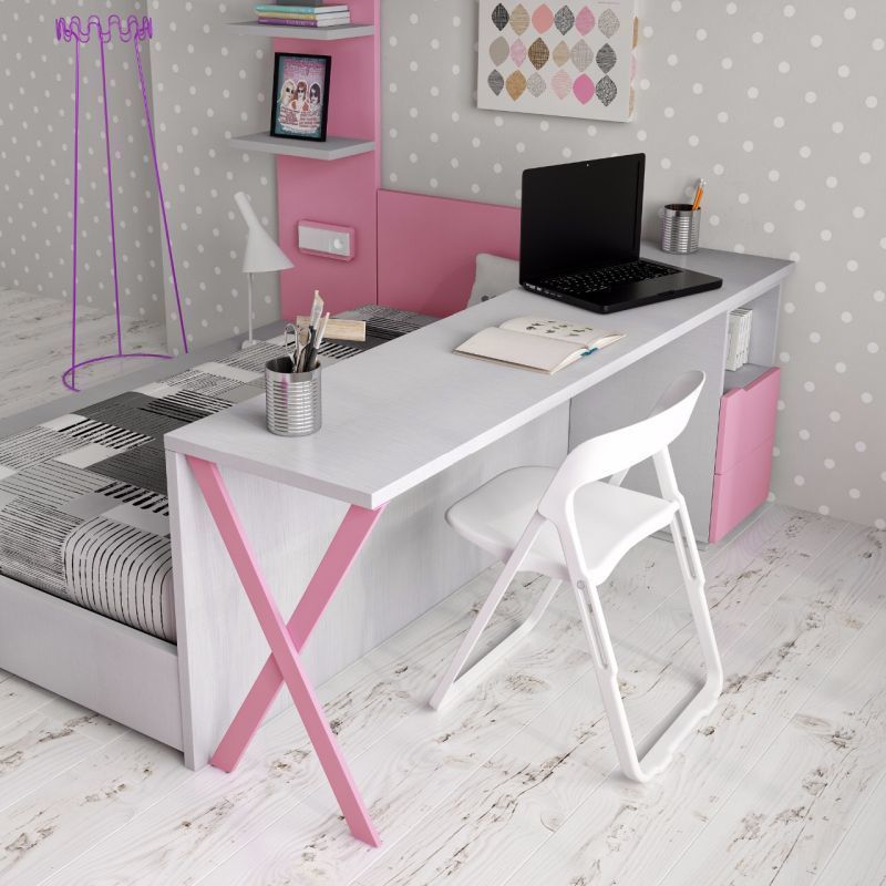 homify Modern nursery/kids room Desks & chairs