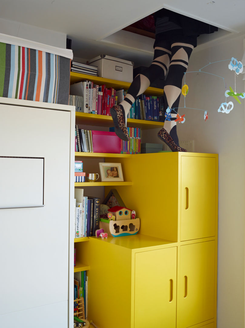 Nursery Storage Collective Works Cuartos infantiles de estilo moderno Almacenamiento