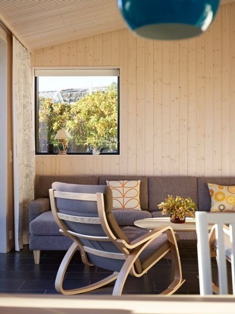 Timber Clad Living Room Collective Works Moderne Wohnzimmer