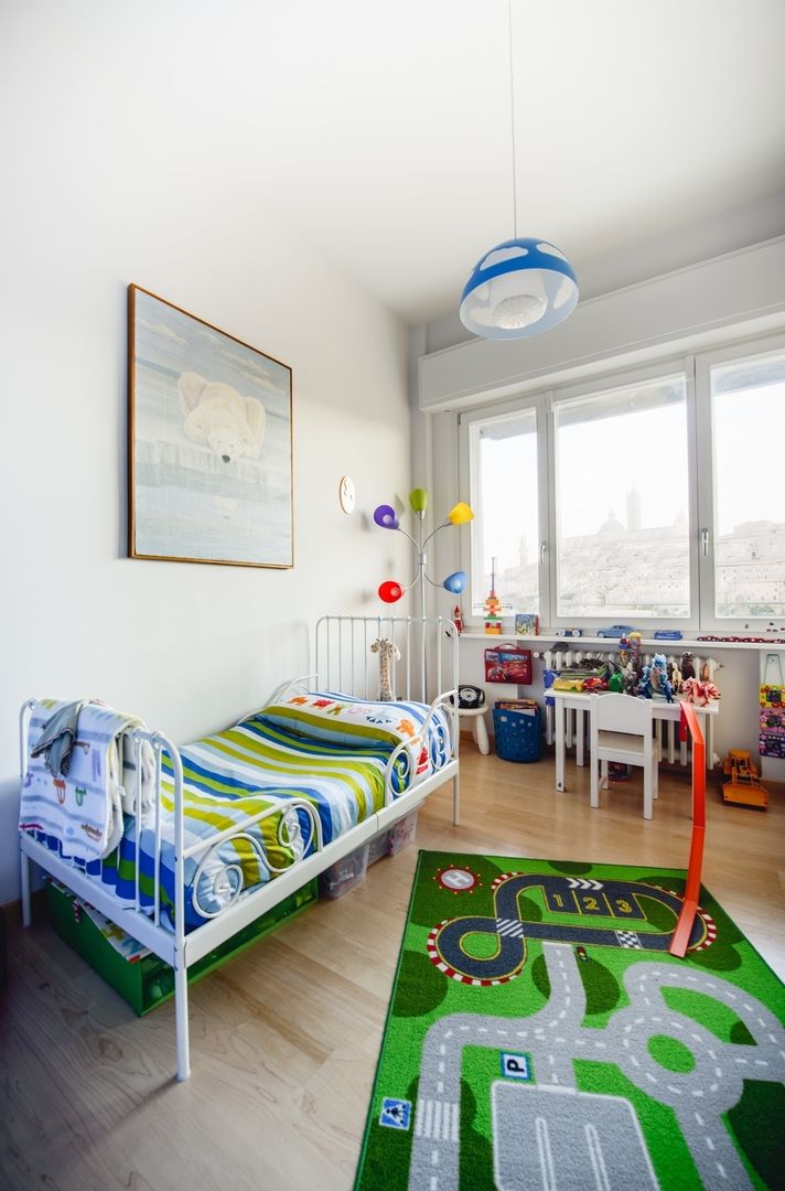 Natural light in children bedroom Studio Prospettiva Modern Çocuk Odası