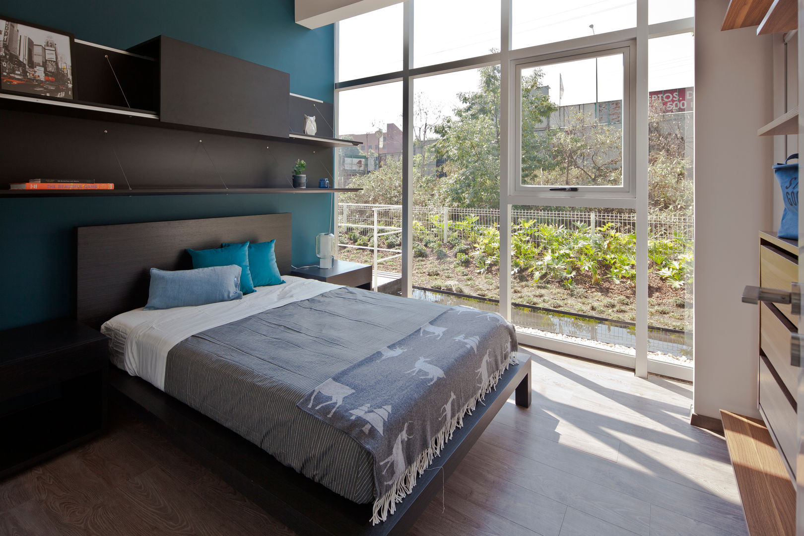 Blum showroom, Taller David Dana Taller David Dana Kamar Tidur Modern Beds & headboards