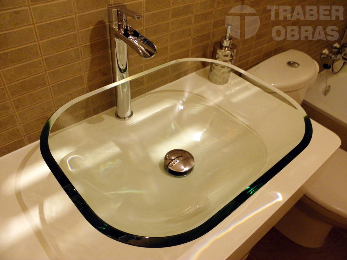 Mueble con lavabo de cristal Traber Obras Baños modernos