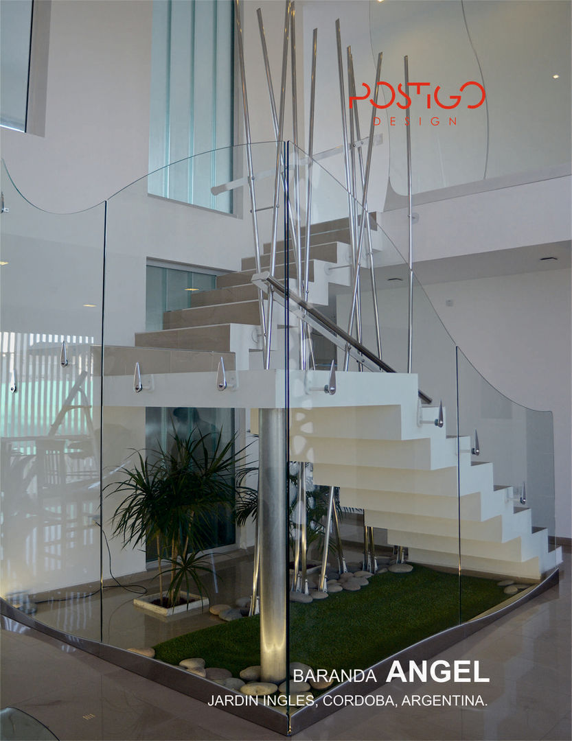 Piel de Cristal Postigo design Pasillos, vestíbulos y escaleras de estilo moderno