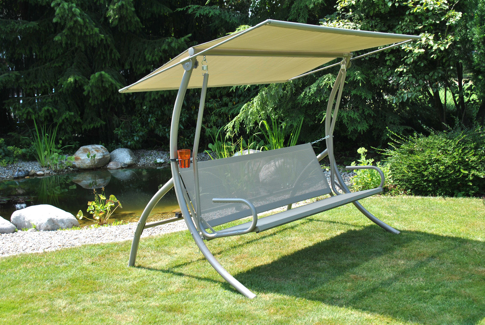 Hollywoodschaukeln im Garten, Angerer Freizeitmöbel Angerer Freizeitmöbel Modern garden Furniture