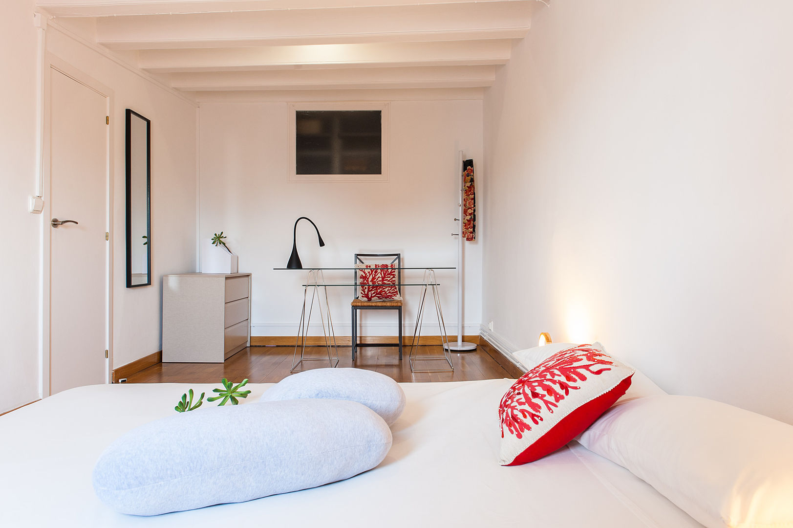 Dormitorio Japonés zen Markham Stagers Dormitorios de estilo asiático Asia,Japon,Minimal,Zen,home staging,Markham Stagers,Barcelona,Dormitorio