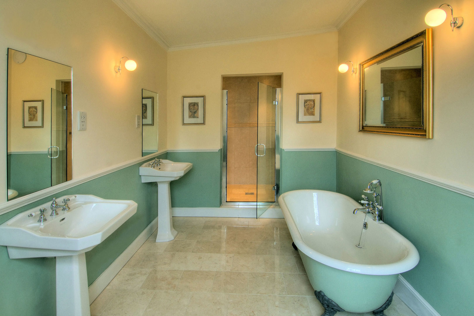 A major conservation project at Bossington House, a fine Grade II: Adisham Kent, Lee Evans Partnership Lee Evans Partnership Country style bathrooms