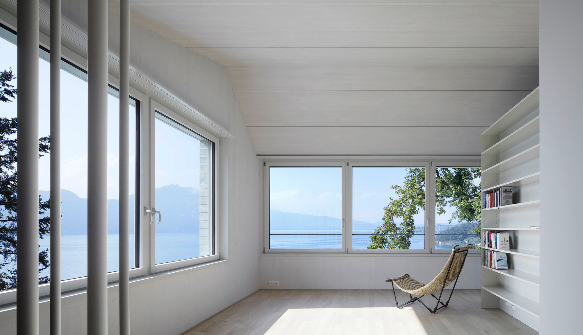 Um- und Ausbau Einfamilienhaus in Vitznau, Luzern, Forsberg Architekten AG Forsberg Architekten AG Scandinavian style living room