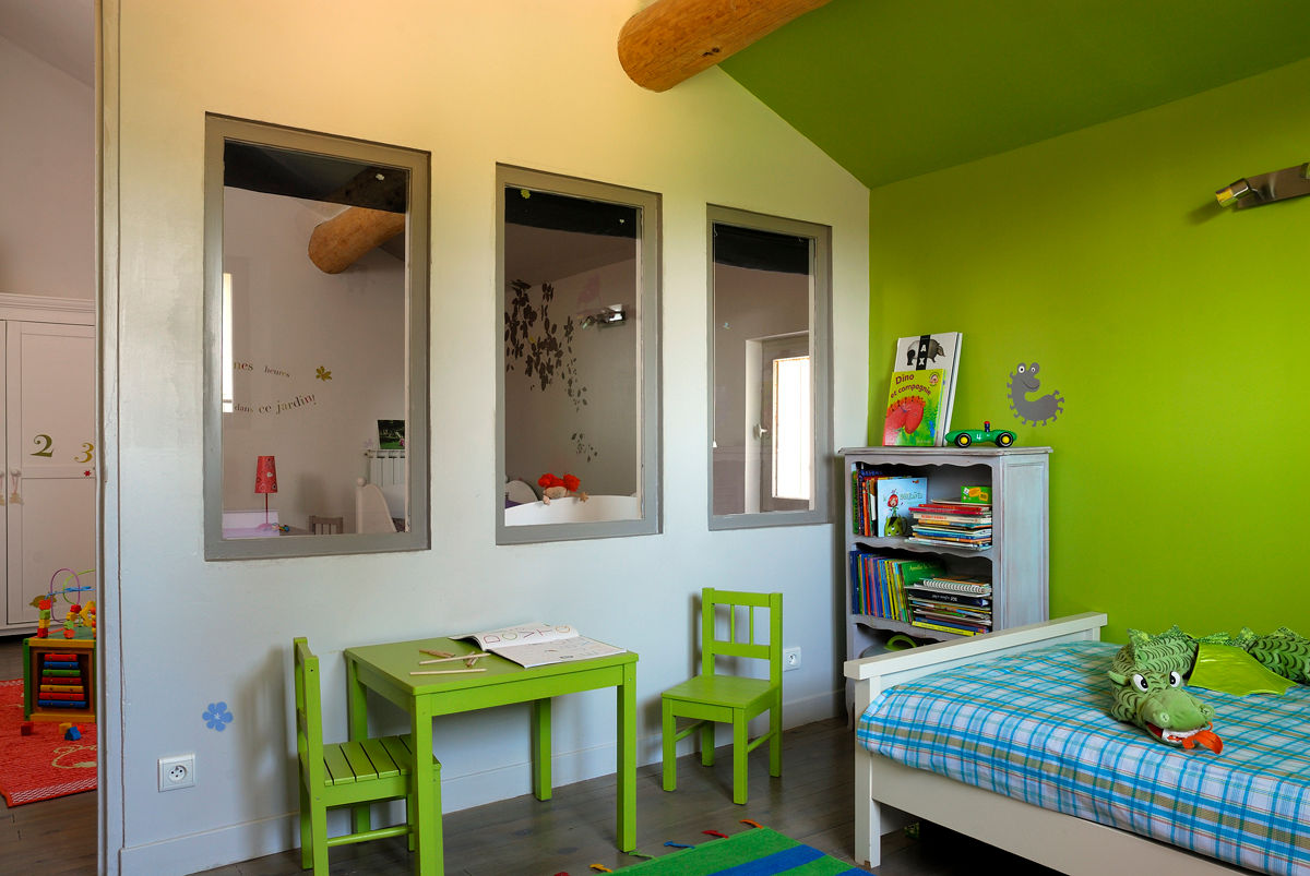 Chambres d'enfants, STEPHANIE MESSAGER STEPHANIE MESSAGER Dormitorios infantiles de estilo ecléctico