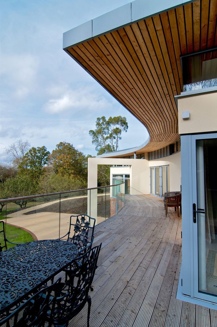 Scotlarch Decking from Russwood Russwood - Flooring - Cladding - Decking Jardins clássicos