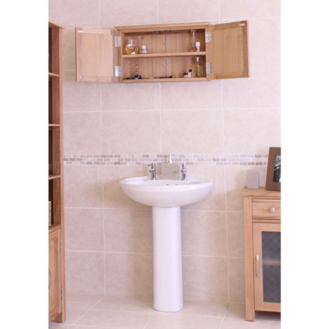 Bonsoni Mobel Oak Wall Mounted Bathroom Cabinet (Large) homify Banheiros modernos Estantes