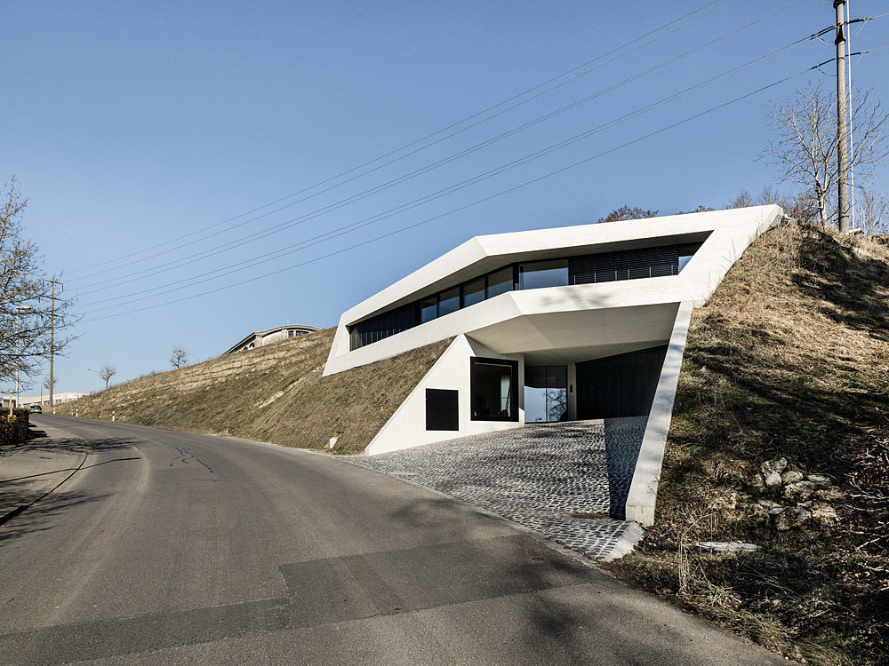 Monolitär, EFH in Flurlingen, ZH, Dost Dost Minimalist houses