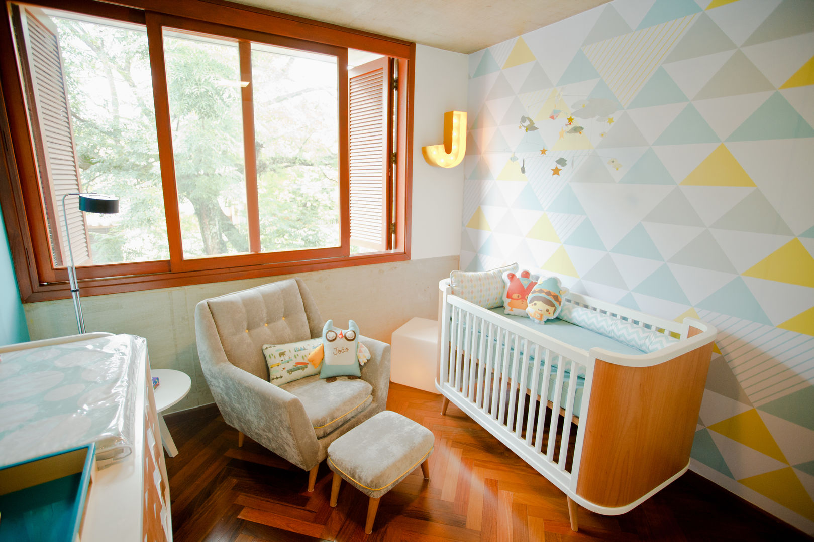 Um up na decoração , Uaua Baby Uaua Baby Kamar Bayi/Anak Modern