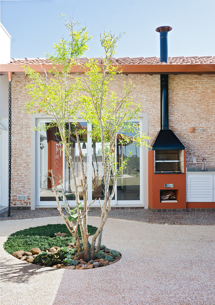 Casa Manacás, NOMA ESTUDIO NOMA ESTUDIO Varandas, alpendres e terraços campestres