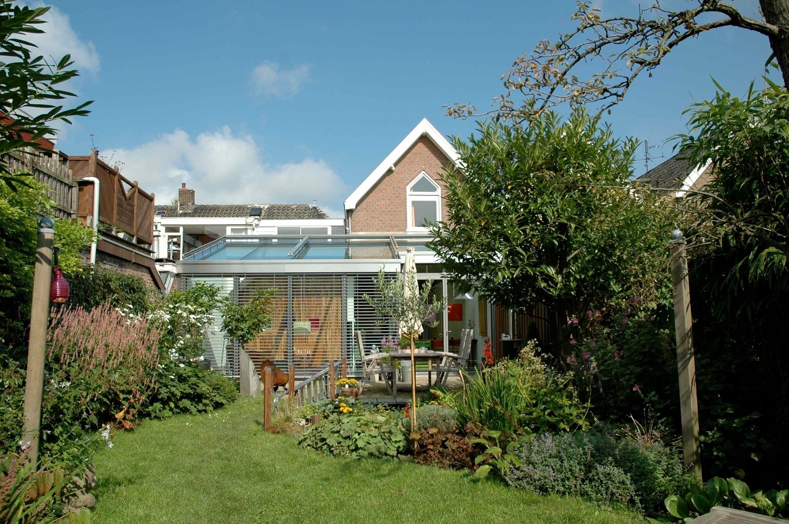 buiten aanzicht TIEN+ architecten Moderne huizen