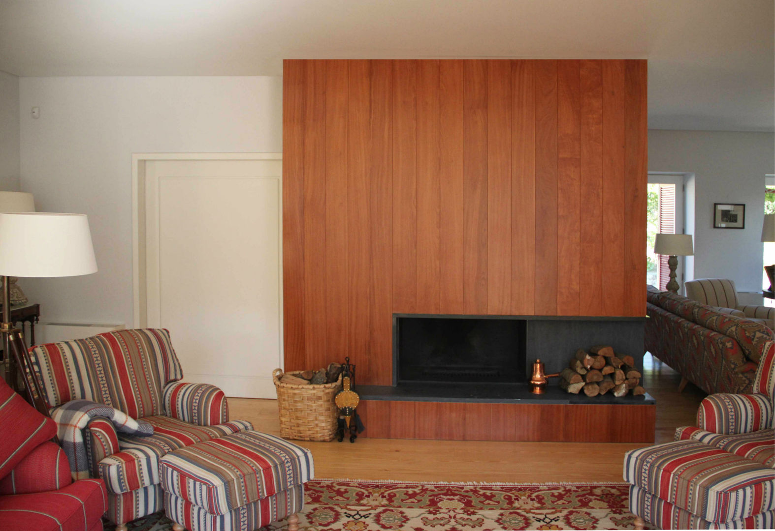 Projecto de Reabilitação - Quinta Dona Matilde, Germano de Castro Pinheiro, Lda Germano de Castro Pinheiro, Lda Rustic style living room Wood Wood effect