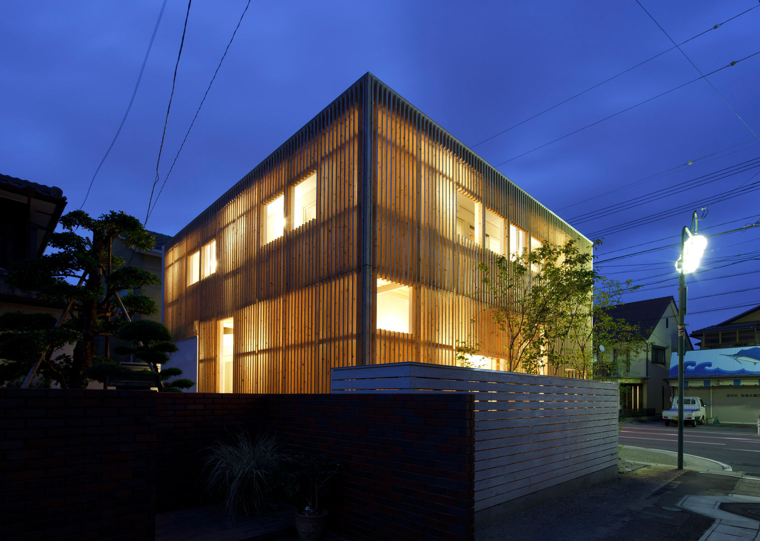 大浜の家, ㈲矢田義典建築設計事務所 ㈲矢田義典建築設計事務所 Modern houses