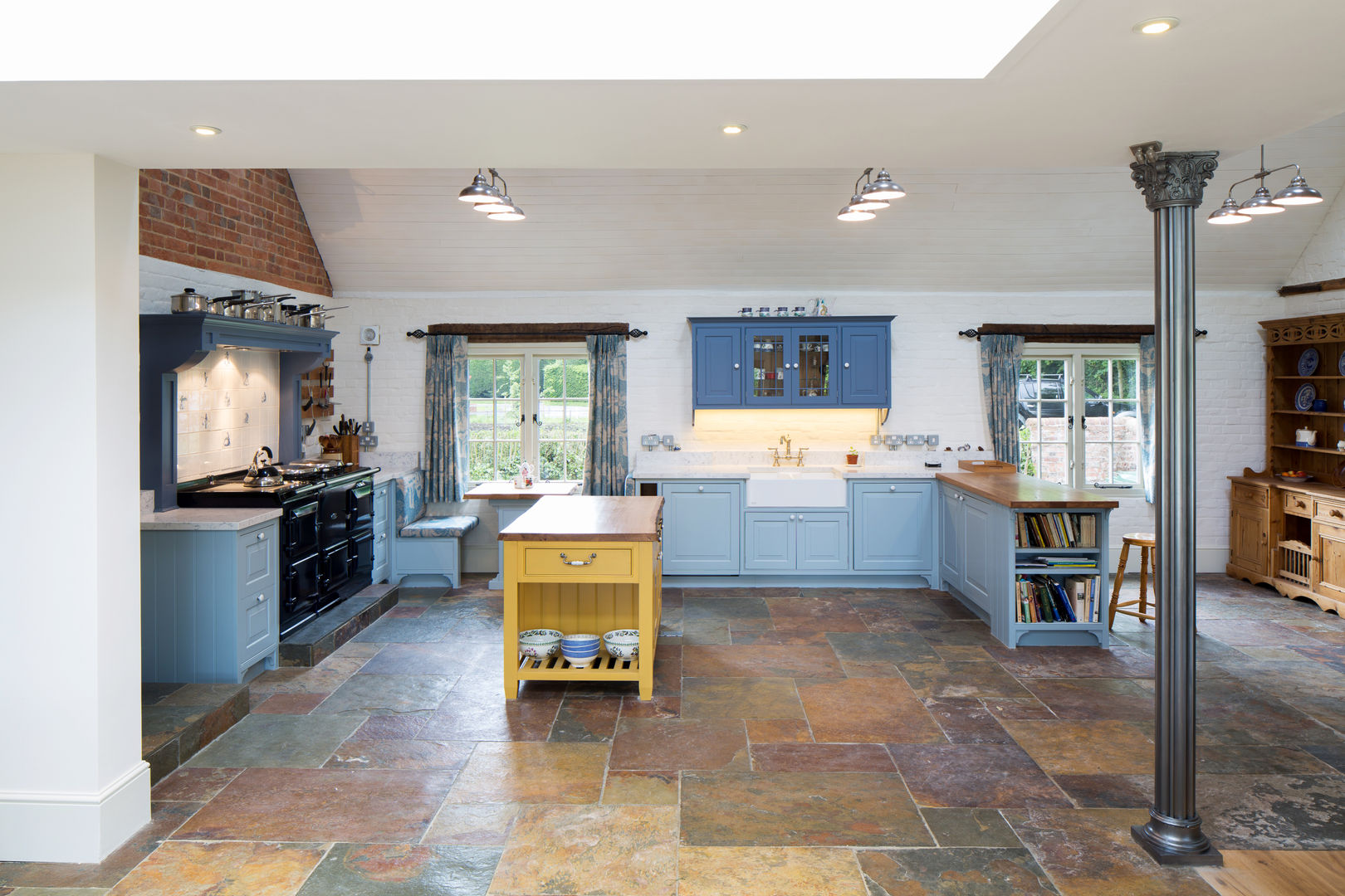 Traditional Farmhouse Kitchen Extension, Oxfordshire, HollandGreen HollandGreen カントリーデザインの キッチン