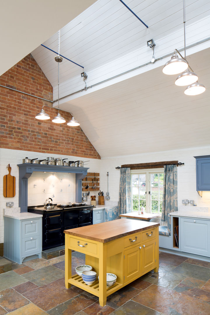 Traditional Farmhouse Kitchen Extension, Oxfordshire, HollandGreen HollandGreen مطبخ