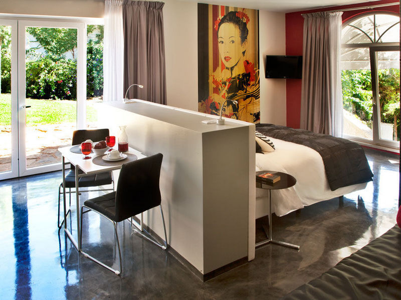 Casa Vela | Guest House, shfa shfa モダンスタイルの寝室