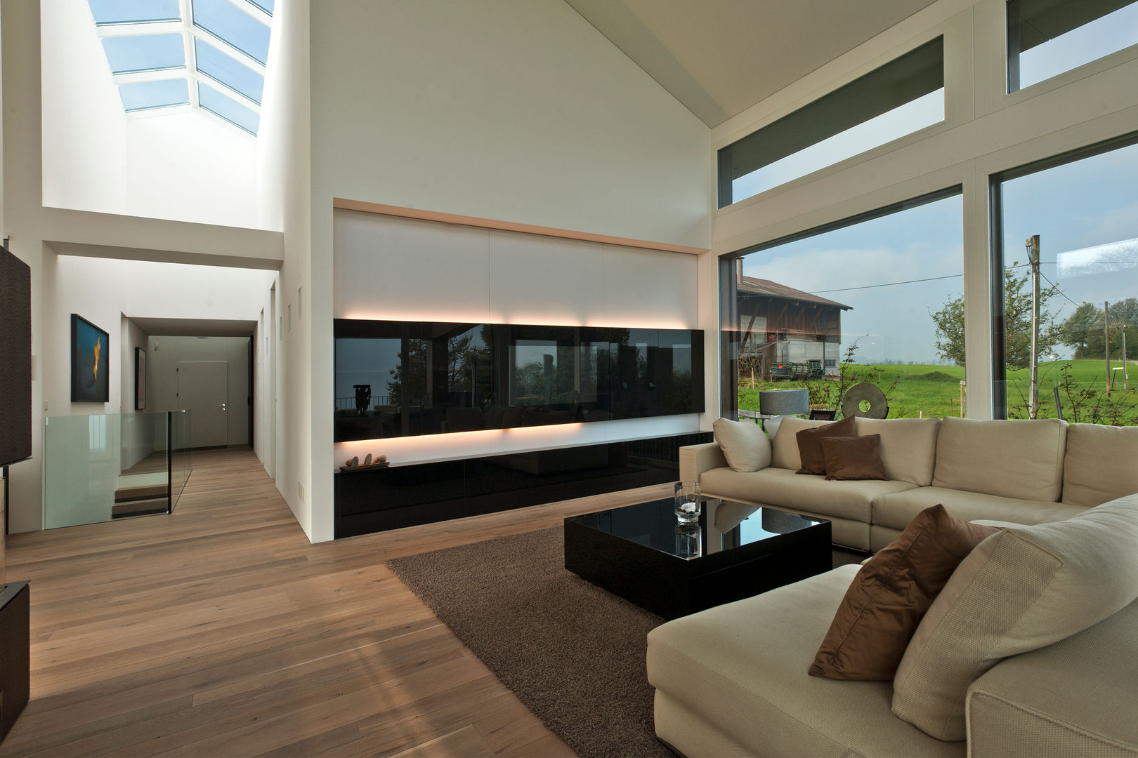 EFH - "SOLAR PUZZLE", SimmenGroup Holding AG SimmenGroup Holding AG Modern living room