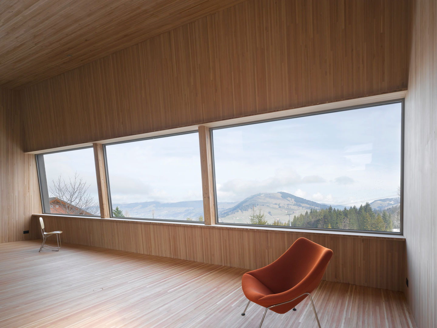 Passivhaus Vogel, Diethelm & Spillmann Diethelm & Spillmann Comedores de estilo moderno