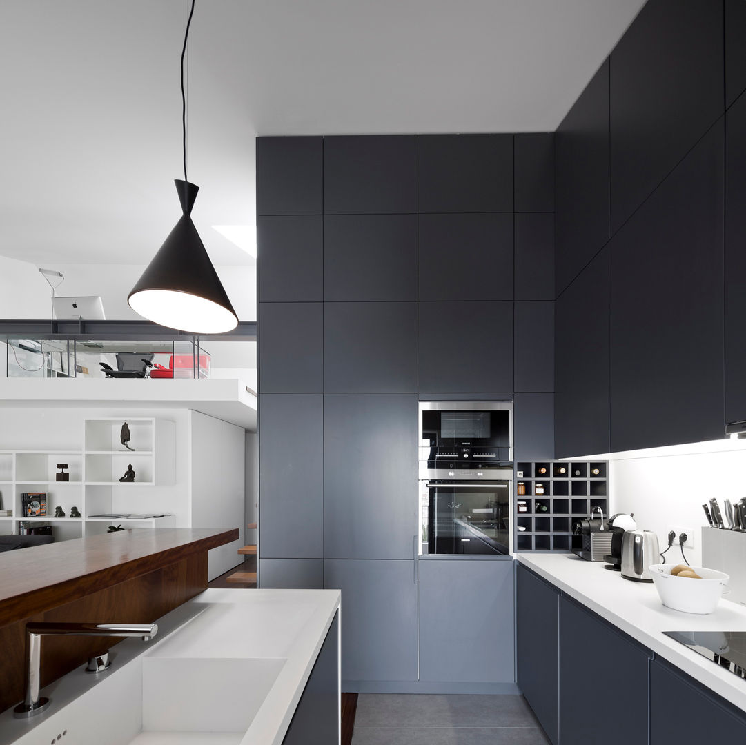 Apartamento na Lapa, RRJ Arquitectos RRJ Arquitectos Cocinas modernas: Ideas, imágenes y decoración