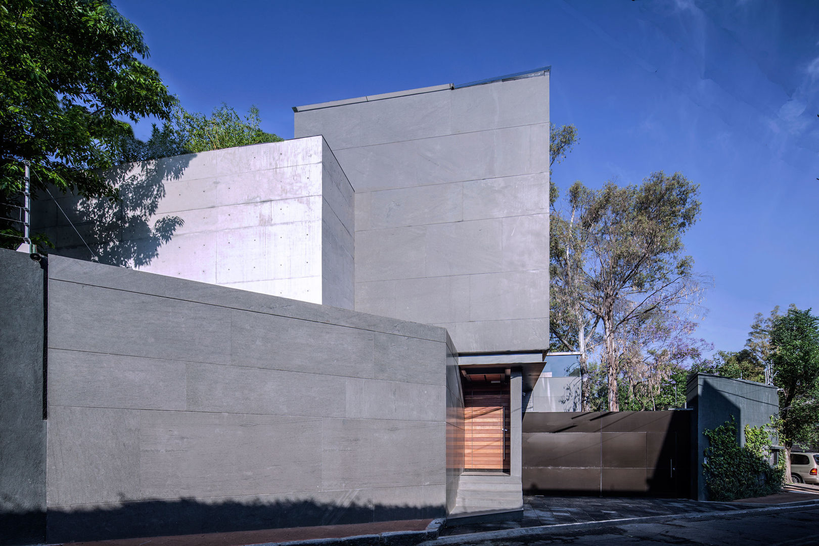 Casa Basaltica, grupoarquitectura grupoarquitectura Minimalist houses