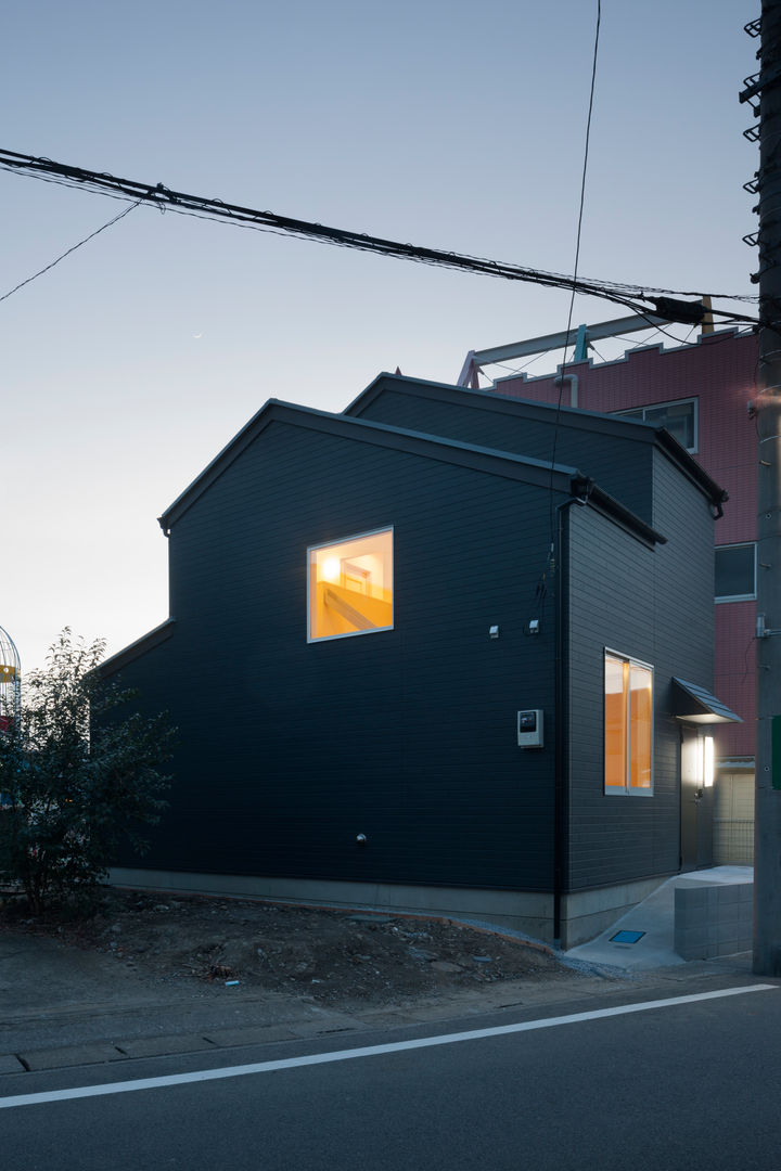 小さな戸建て住宅 鳩ケ谷の家 House in hatogaya, 平野崇建築設計事務所 TAKASHI HIRANO ARCHITECTS 平野崇建築設計事務所 TAKASHI HIRANO ARCHITECTS モダンな 家