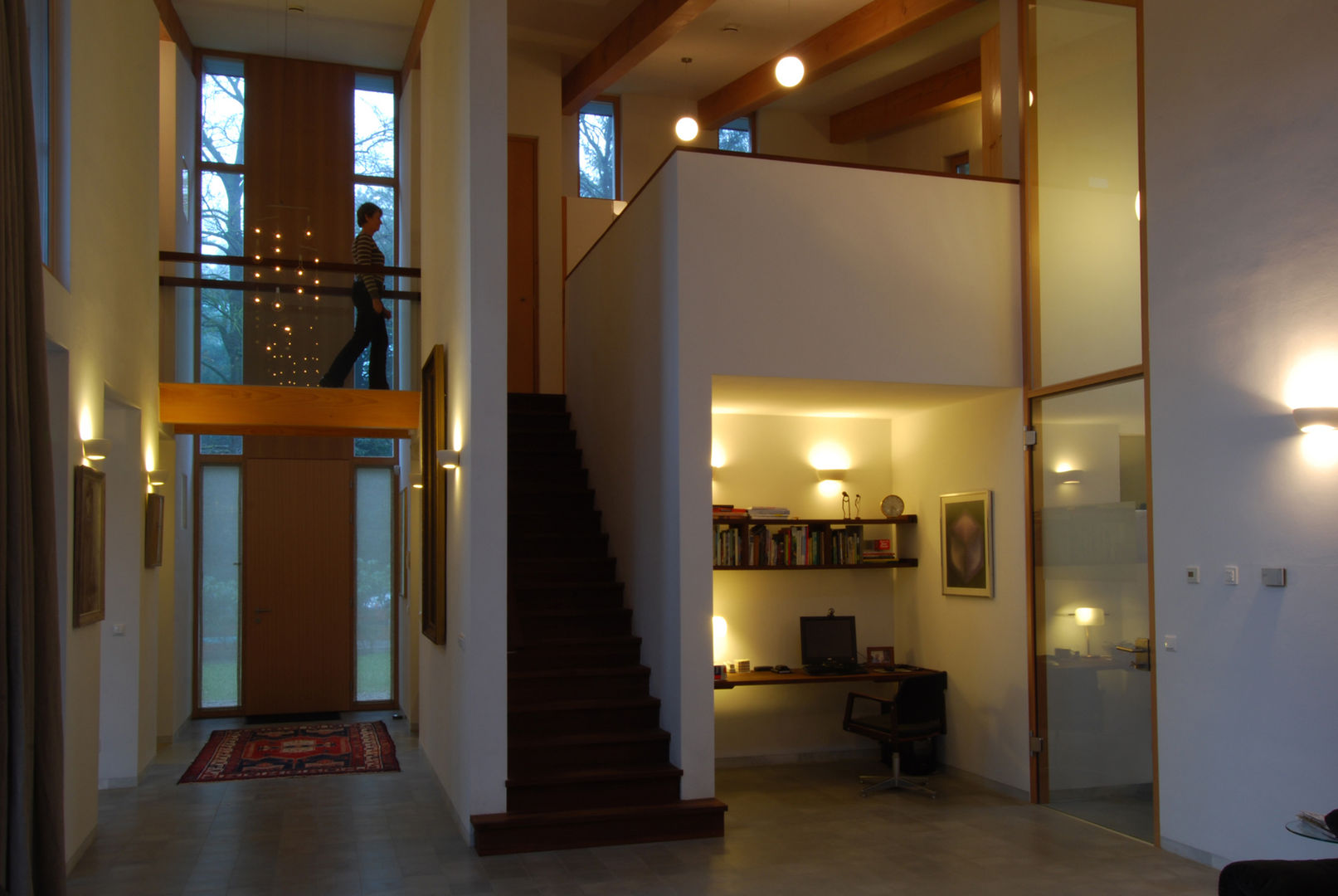 Landhuis de Linde, Thijssen Verheijden Architecture & Management Thijssen Verheijden Architecture & Management Modern Corridor, Hallway and Staircase