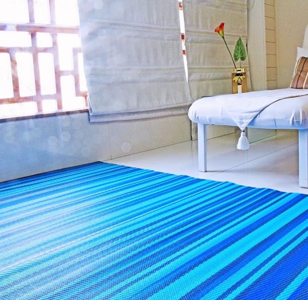 INDOOR/OUTDOOR, PLASTIC AQUA RUG homify Baños de estilo moderno Plástico Decoración