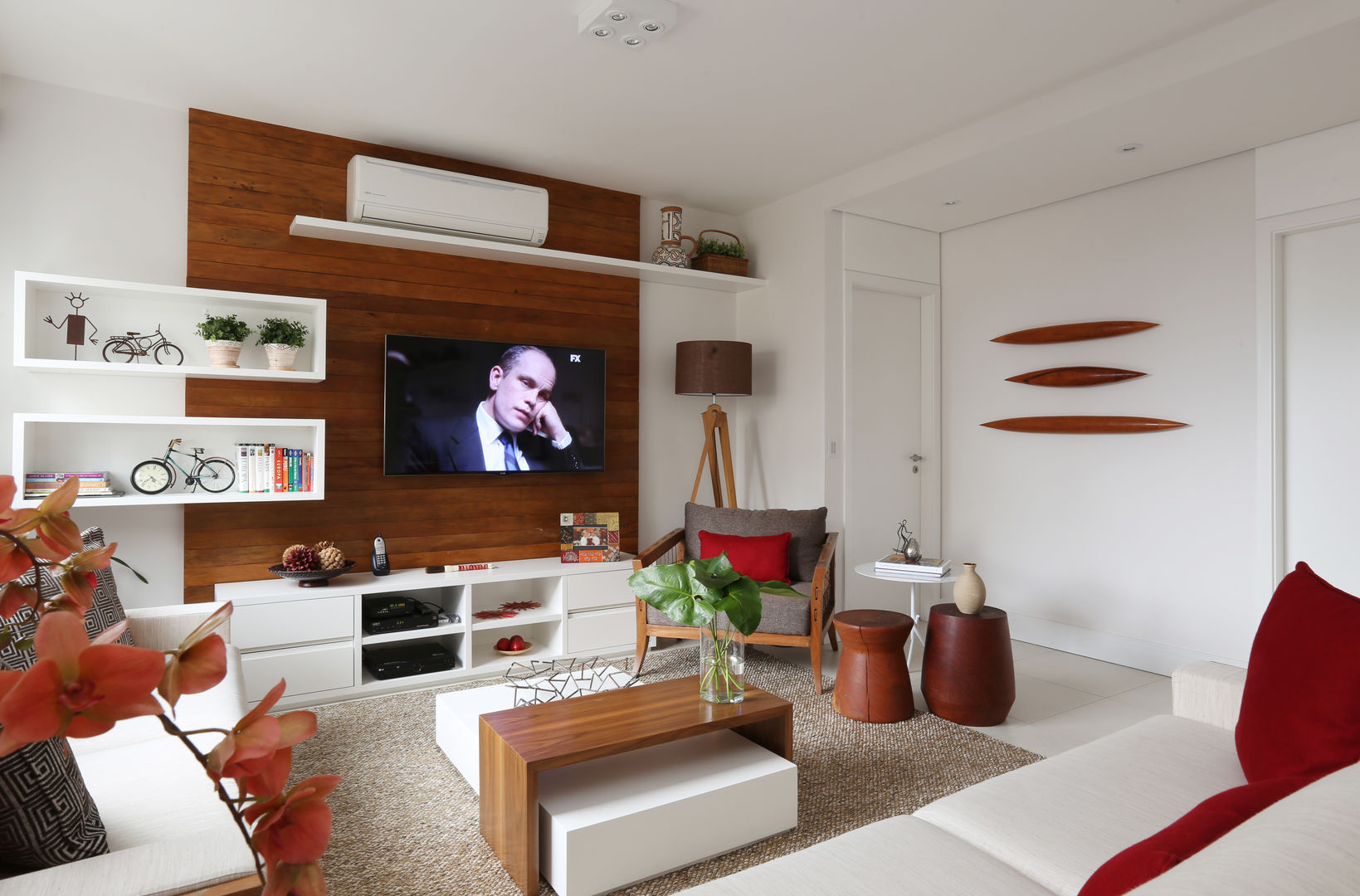 Apartamento JF, Duda Senna Arquitetura e Decoração Duda Senna Arquitetura e Decoração ห้องนั่งเล่น