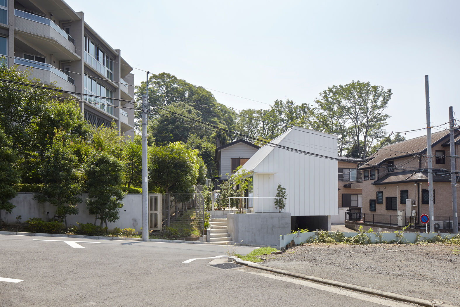 あざみ野の家, 白砂孝洋建築設計事務所 白砂孝洋建築設計事務所 Minimalist houses