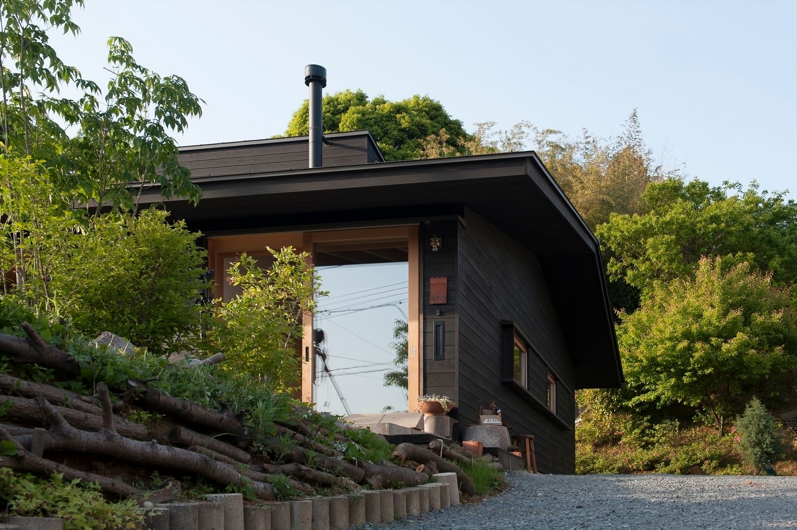 大田の家, 宇佐美建築設計室 宇佐美建築設計室 Classic style houses